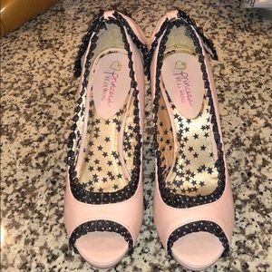 Vera Wang Open-Toed Heels